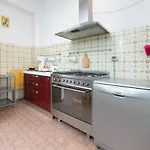 Daire Flaminia Bright & Roomy