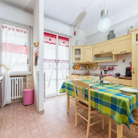 Flaminia Bright & Roomy بيزارو
