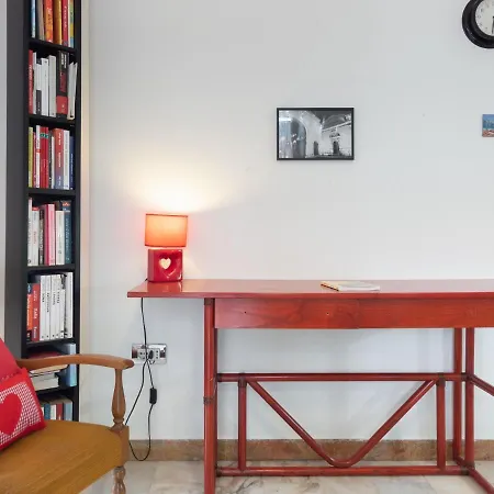 Flaminia Bright & Roomy شقة بيزارو