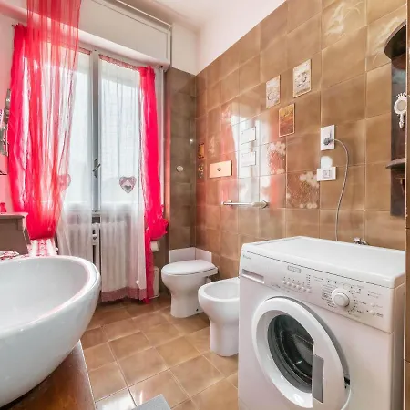 Flaminia Bright & Roomy דירה